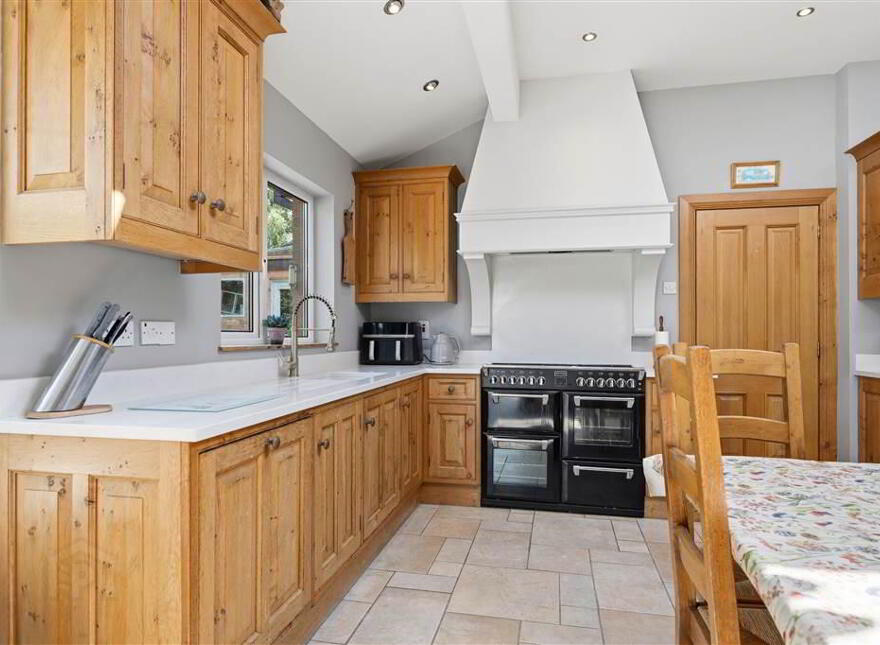 15 Sheepshill, Ballymena, BT42 1QW
