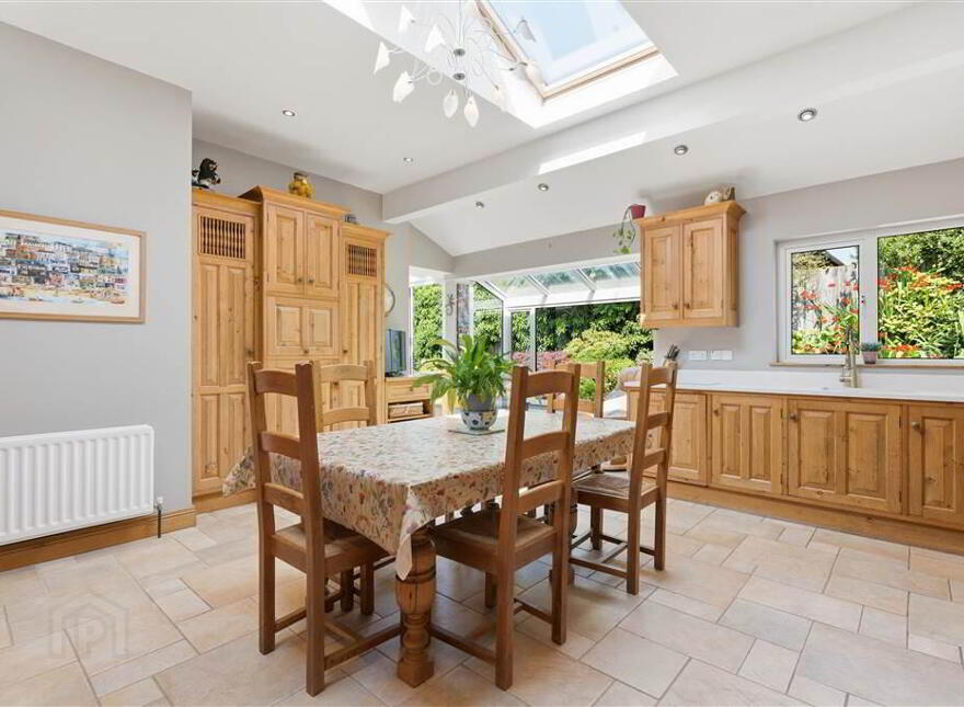 15 Sheepshill, Ballymena, BT42 1QW