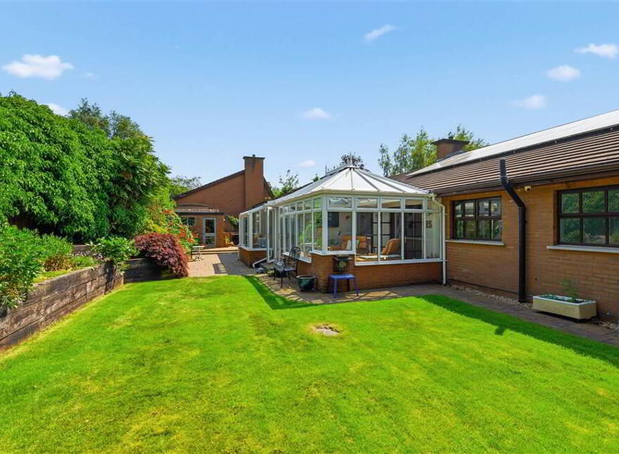 15 Sheepshill, Ballymena, BT42 1QW