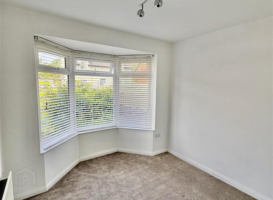 34 Castleview Road, Belfast, BT5 7AX