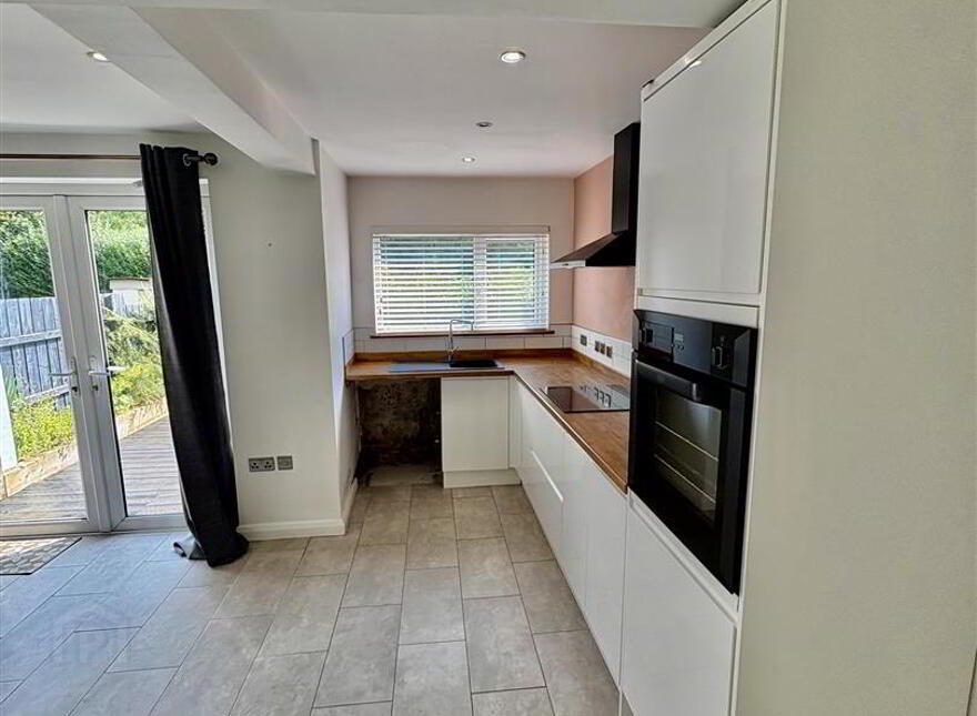 34 Castleview Road, Belfast, BT5 7AX