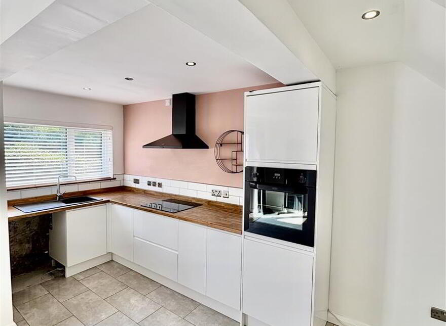 34 Castleview Road, Belfast, BT5 7AX