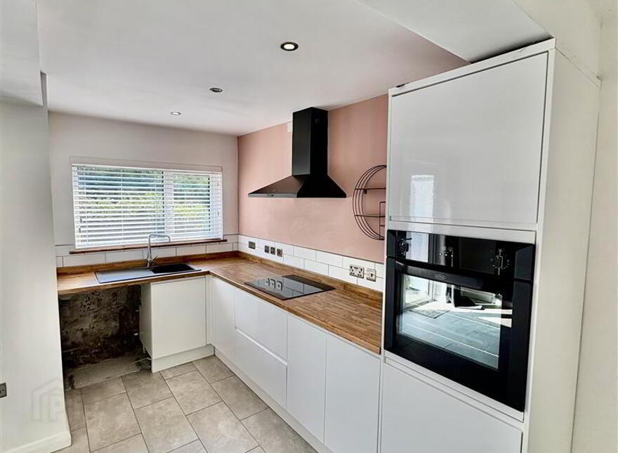 34 Castleview Road, Belfast, BT5 7AX