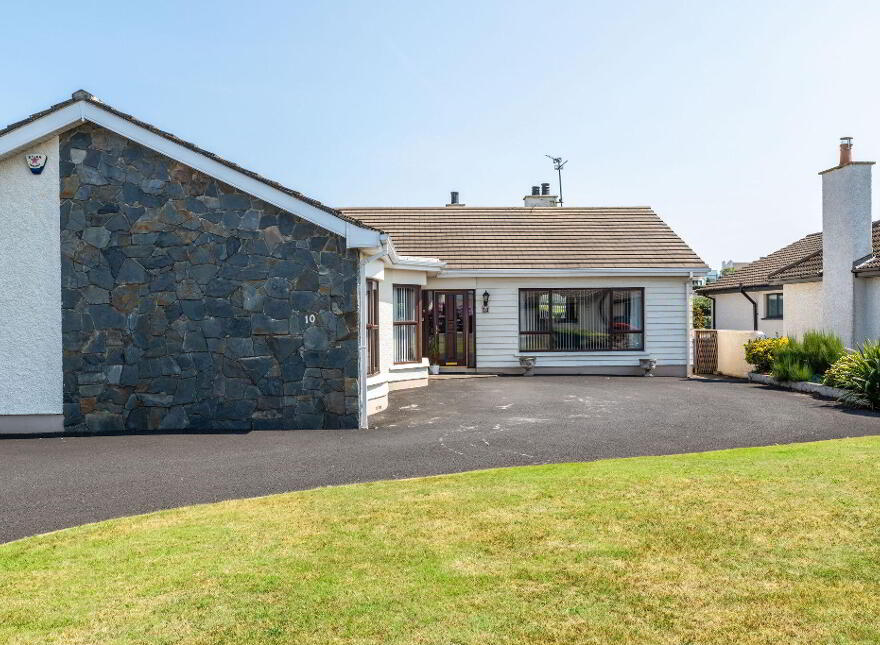 10 Newlands Crescent, Portstewart, BT55 7JJ
