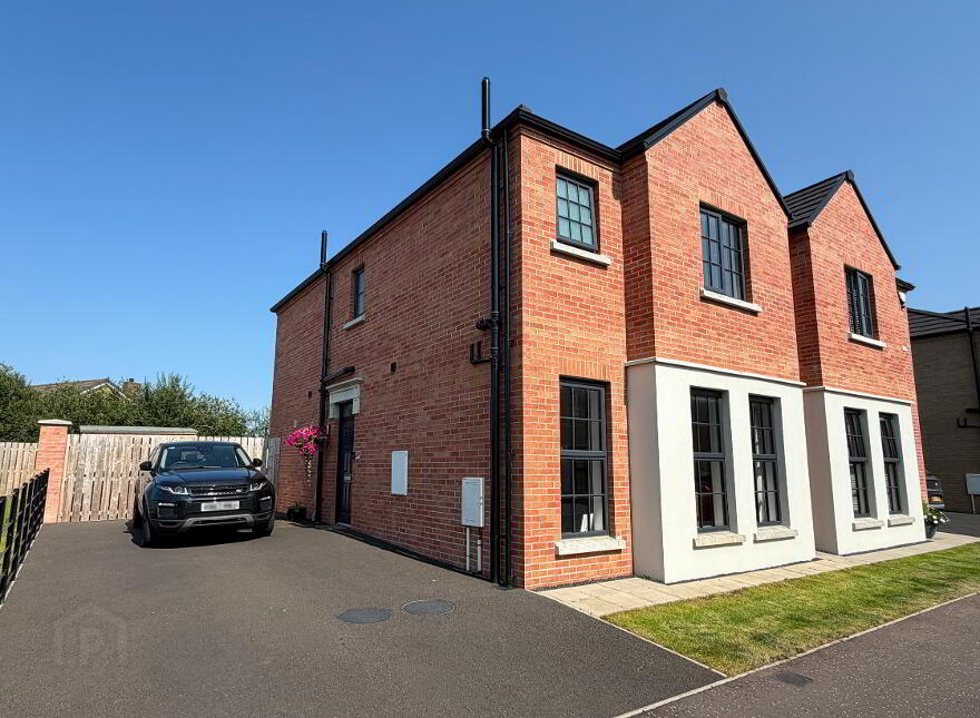 1 Willowfield Crescent, Coleraine, BT52 2FS photo