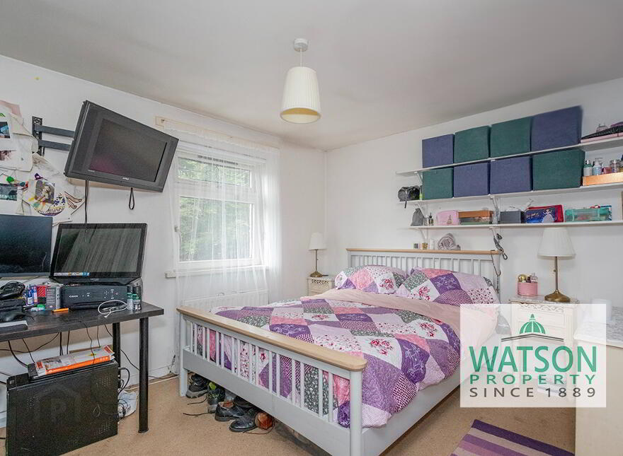 36 Aitnamona Crescent, Belfast, BT11 8PN