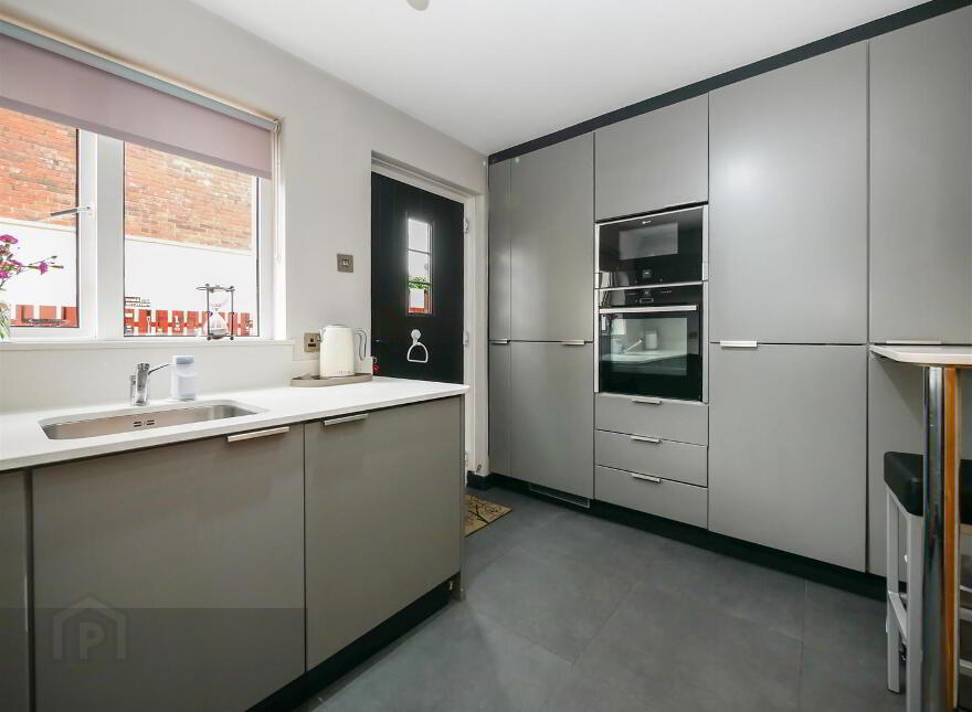 23 Ardenlee Court, Ravenhill Road, Belfast, BT6 8QE