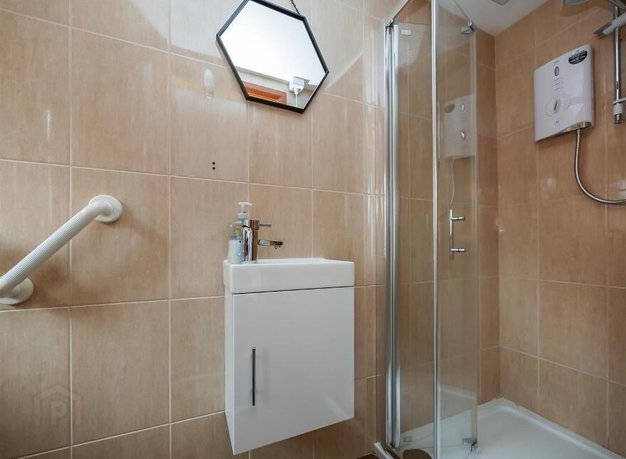 23 Ardenlee Court, Ravenhill Road, Belfast, BT6 8QE