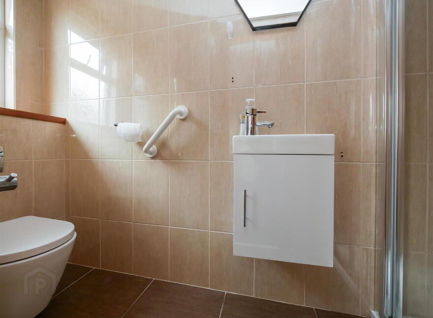 23 Ardenlee Court, Ravenhill Road, Belfast, BT6 8QE