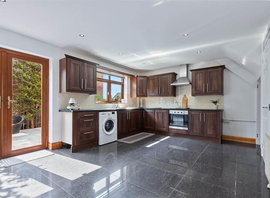 32 Beechmount Walk, Belfast, BT12 7NS