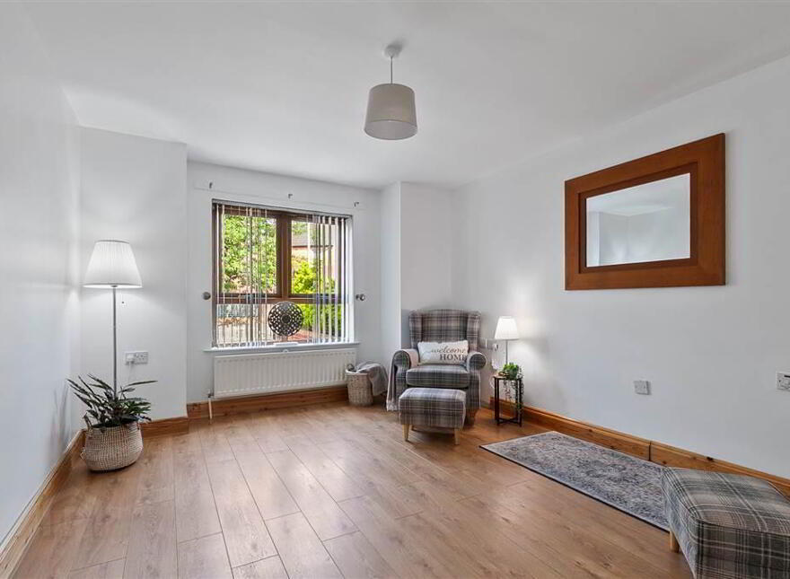 32 Beechmount Walk, Belfast, BT12 7NS