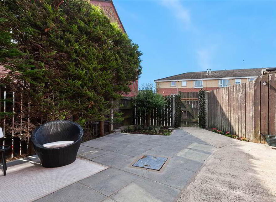 32 Beechmount Walk, Belfast, BT12 7NS