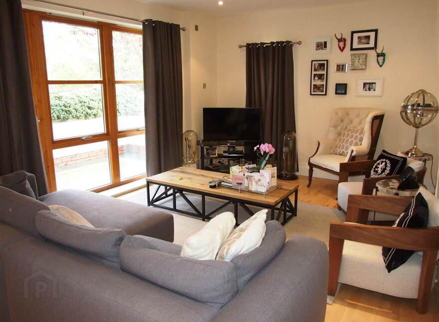 D2 The Pines, Malone Square, 46 Windsor Park, Belfast, BT9 6JU