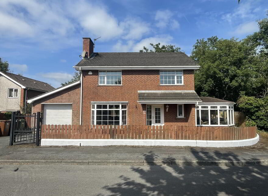 9A Fulmar Crescent, Lisburn, BT28 3HT