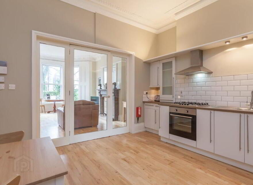 Apt 2, 31 Wellington Park, Belfast, BT9 6DP