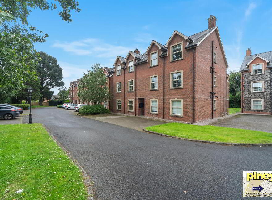 3 The Manor Apt 3, Belfast, BT10 0TJ