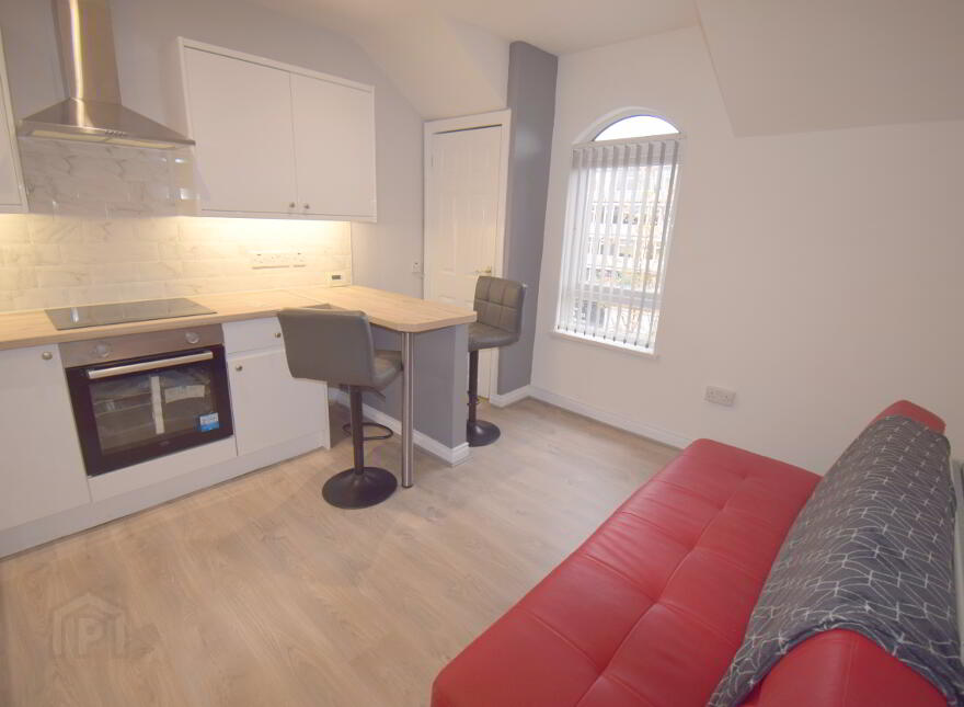 5, 2 Templemore Avenue, Belfast, BT5 4FT