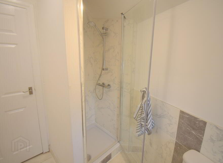 5, 2 Templemore Avenue, Belfast, BT5 4FT