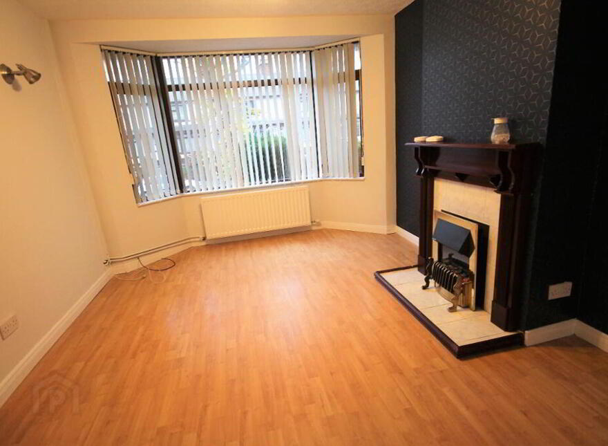 28 Twaddell Avenue, Belfast, BT13 3LE
