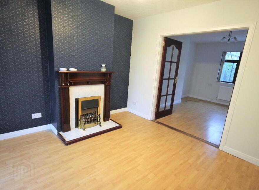 28 Twaddell Avenue, Belfast, BT13 3LE