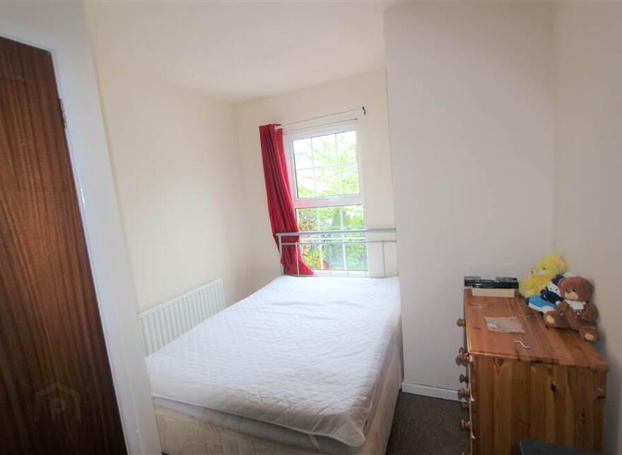 5 Malone Chase, Belfast, BT9 6XF