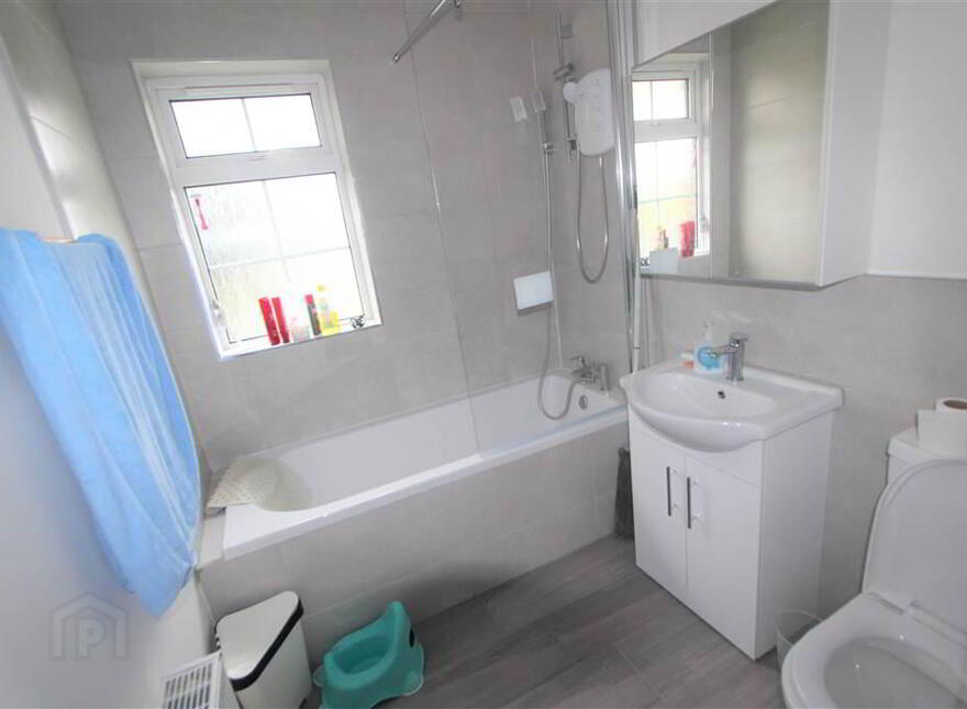 5 Malone Chase, Belfast, BT9 6XF