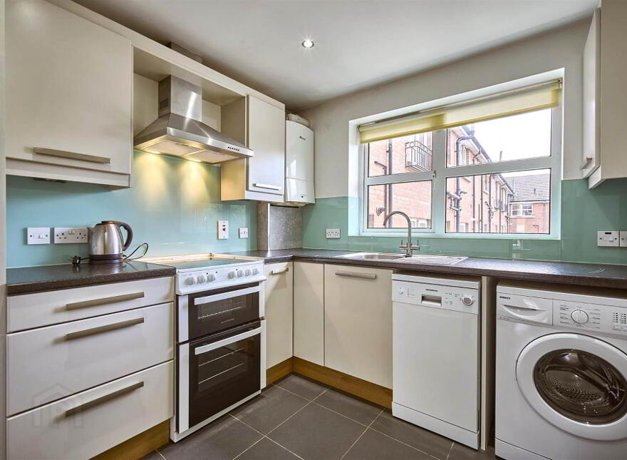 10 Richmond Heights, Holywood, BT18 9TF