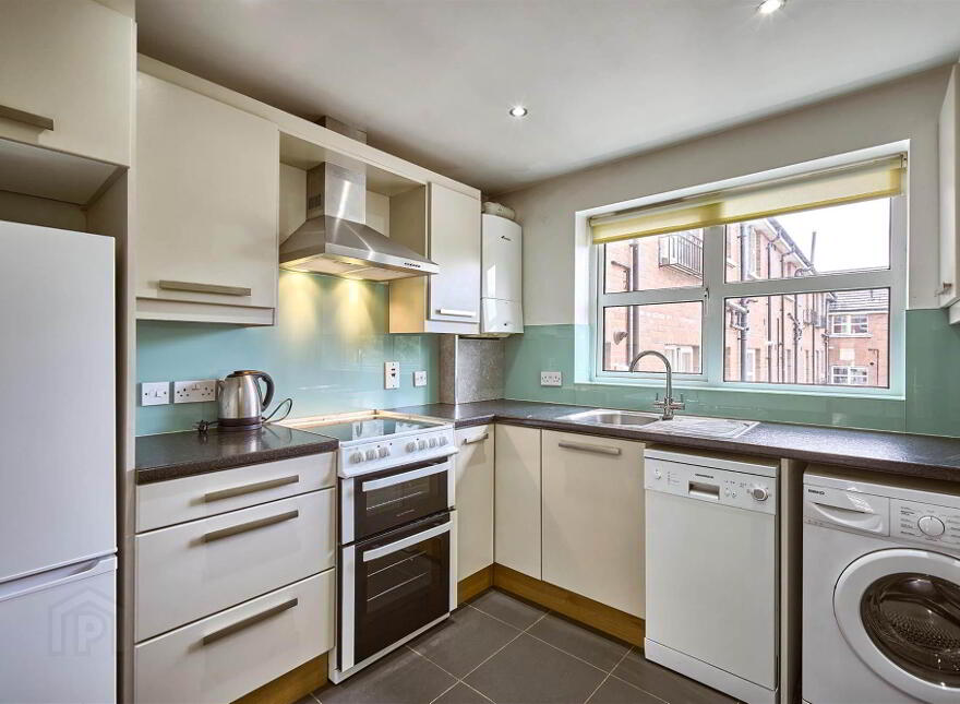 10 Richmond Heights, Holywood, BT18 9TF