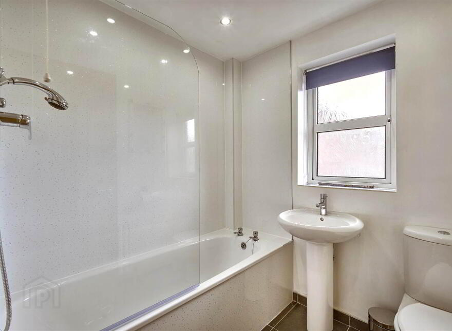 10 Richmond Heights, Holywood, BT18 9TF
