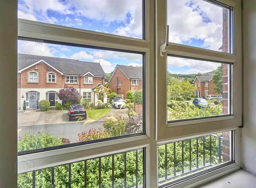 10 Richmond Heights, Holywood, BT18 9TF