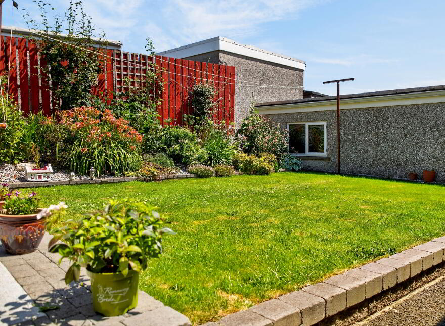 25 Collinwood, Ballymena, BT43 6NJ
