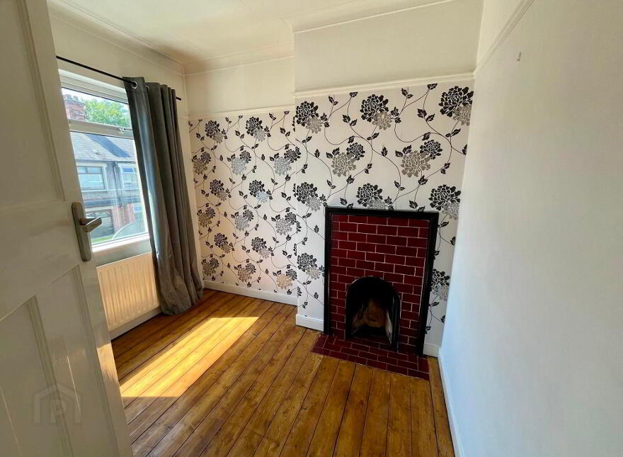 12 Sandown Drive, Ballyhackamore, Belfast, BT5 6GZ