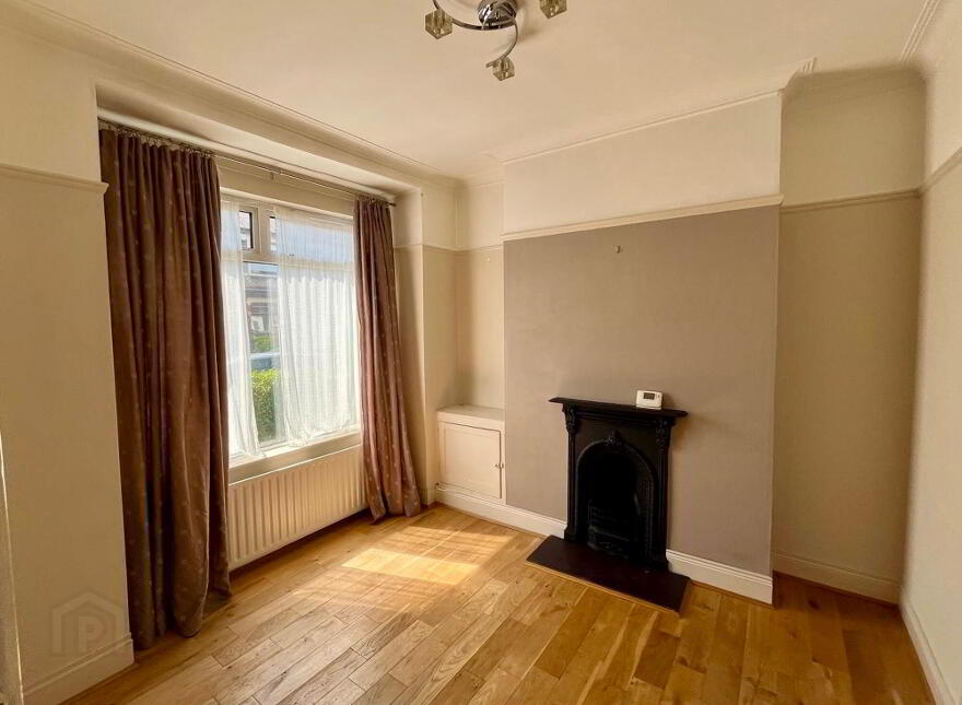 12 Sandown Drive, Ballyhackamore, Belfast, BT5 6GZ