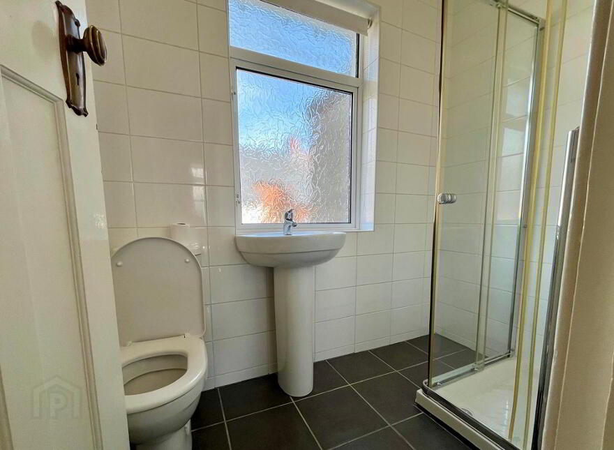 12 Sandown Drive, Ballyhackamore, Belfast, BT5 6GZ