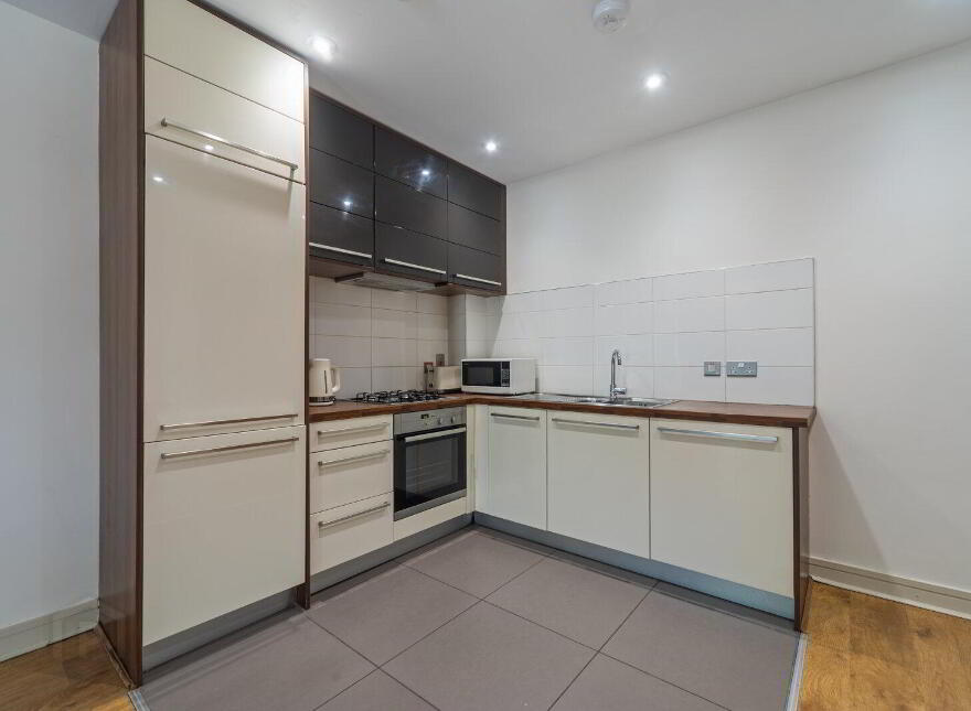 Apartment 7.08 The Arc Queens Road, Belfast, BT3 9FJ