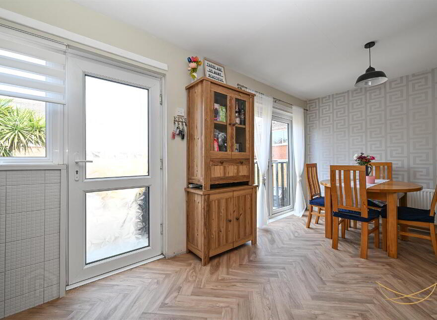 16 Sandyknowes Gardens, Newtownabbey, BT36 5DH
