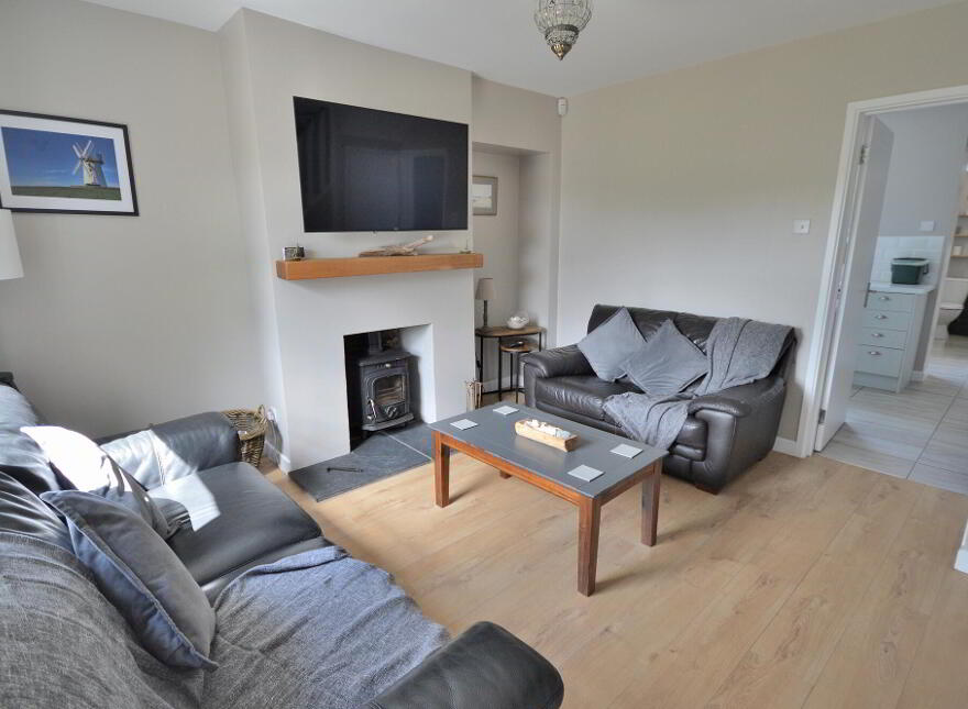 Seal Bay Cottage, 4 Ballyhaskin Cottages, Ballywalter Road, Millisle, BT22 2JP