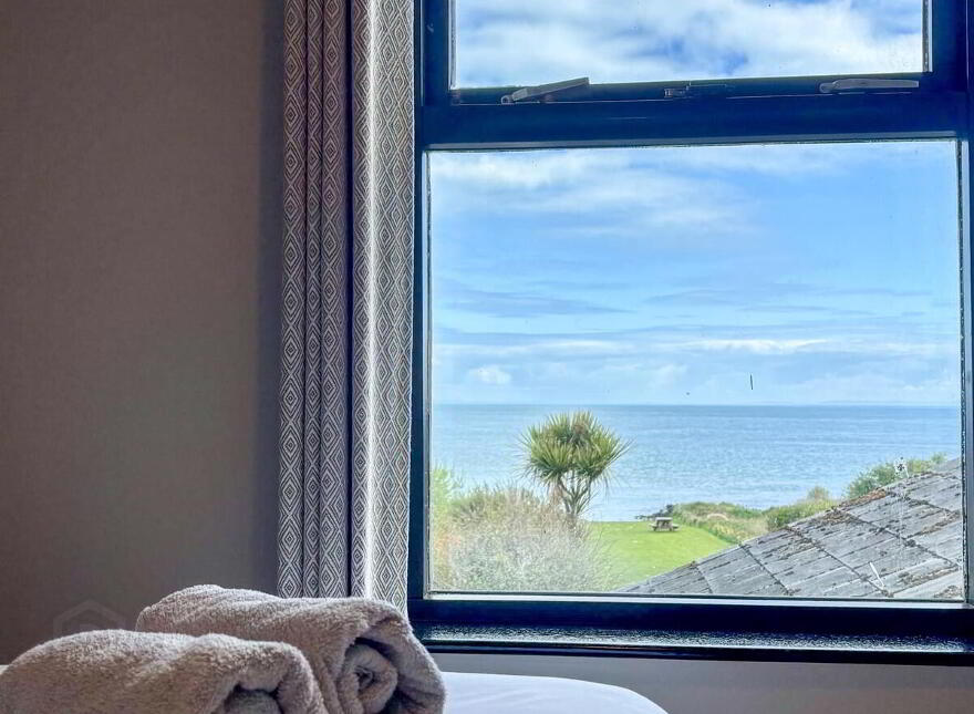 Seal Bay Cottage, 4 Ballyhaskin Cottages, Ballywalter Road, Millisle, BT22 2JP