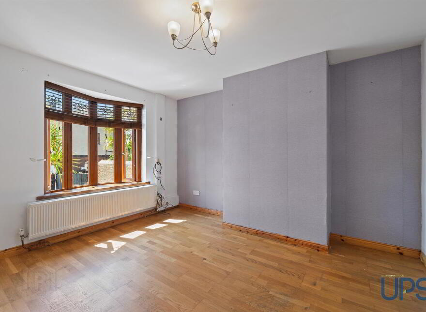 8 Glendowan Close, Dunmurry, Belfast, BT17 0XF