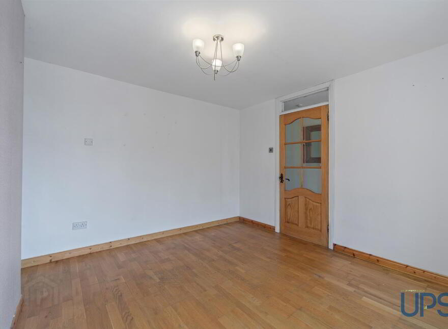 8 Glendowan Close, Dunmurry, Belfast, BT17 0XF