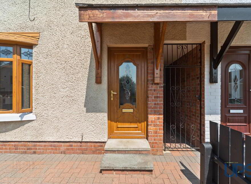 8 Glendowan Close, Dunmurry, Belfast, BT17 0XF