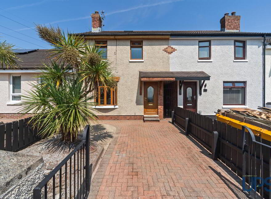 8 Glendowan Close, Dunmurry, Belfast, BT17 0XF