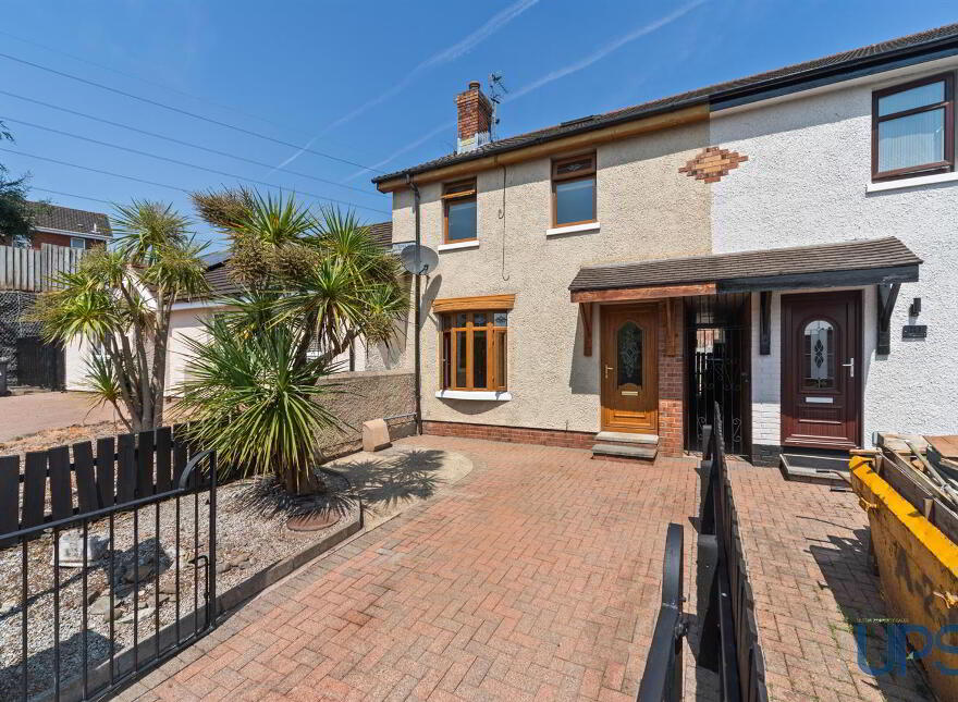 8 Glendowan Close, Dunmurry, Belfast, BT17 0XF