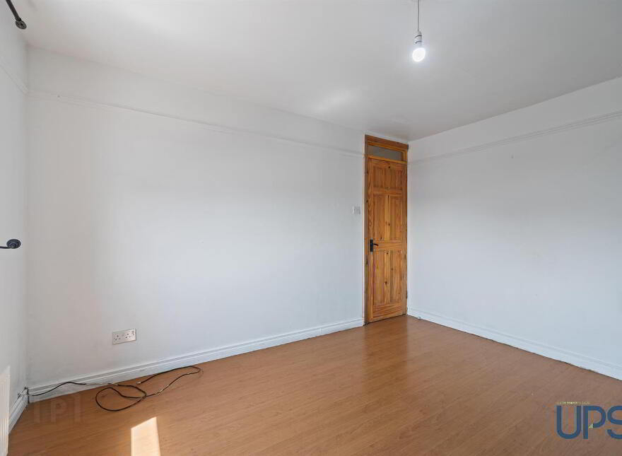 8 Glendowan Close, Dunmurry, Belfast, BT17 0XF