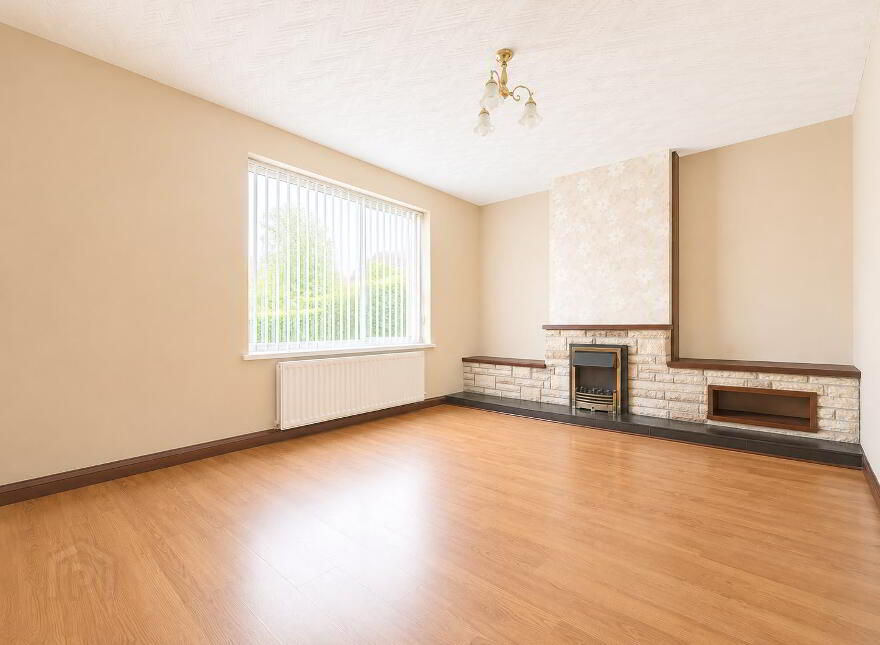 12 Coronation Road, Carrickfergus, BT38 7EX