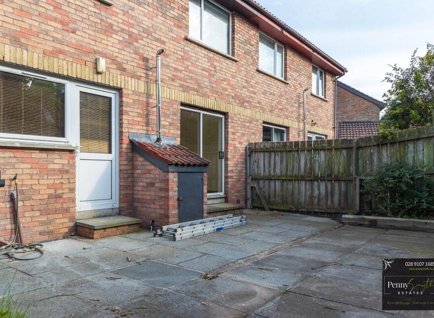 11 Cronstown Cottage Grove, Newtownards, BT23 8QB
