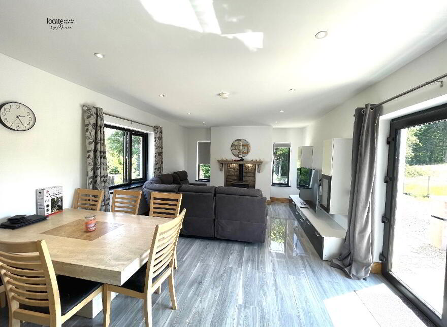 Rossfad Cottage, 160 Killadeas Road, Ballinamallard, Enniskillen, BT94 2LS