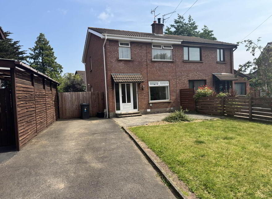 14 Woodlawn Court, Carrickfergus, BT38 8DP