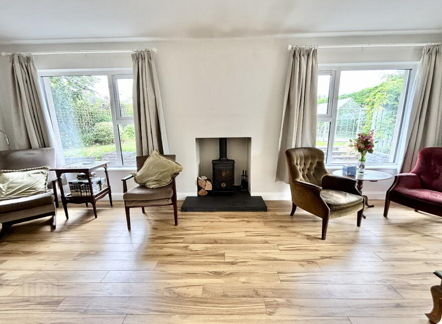 27 Pinewood Avenue, Omagh, BT79 0DB