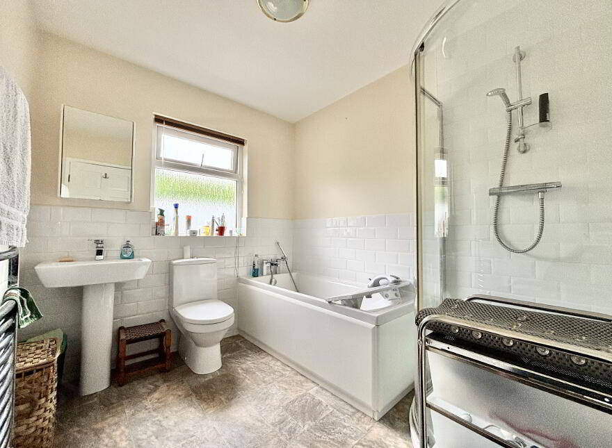 27 Pinewood Avenue, Omagh, BT79 0DB